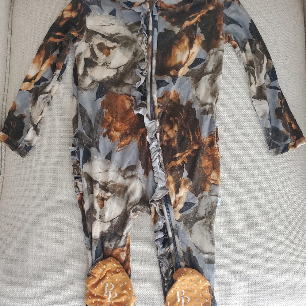 Posh Peanut Paige Peony Footie